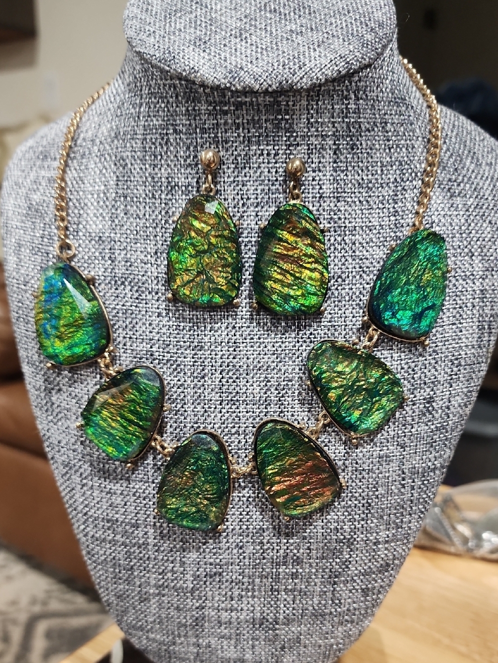 Iridescent Green Dichroic Glass Statement Necklace & Earrings Set Gold Tone